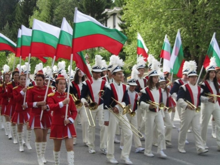 За първи път от години празнично шествие на 24 май в Смолян