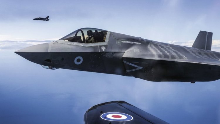 Великобритания получи първите четири F-35B