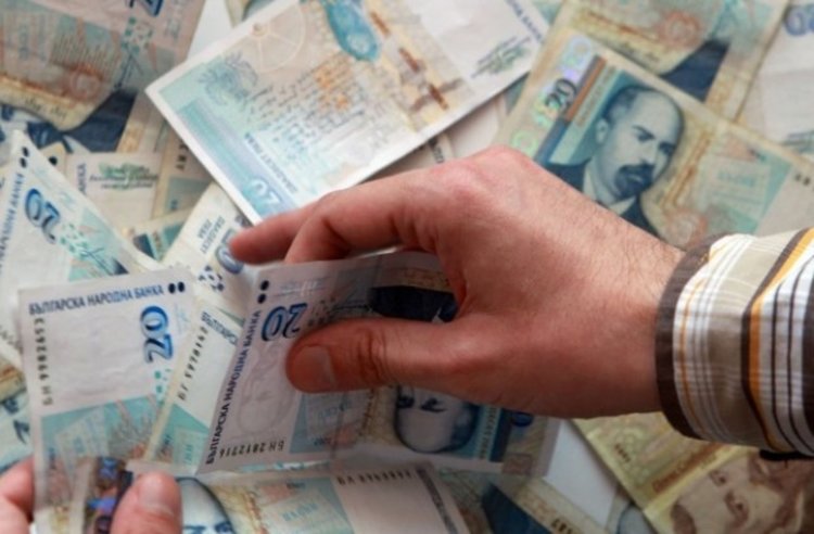 В Смолянско заплатите намаляват, частниците назначават по-малко работници