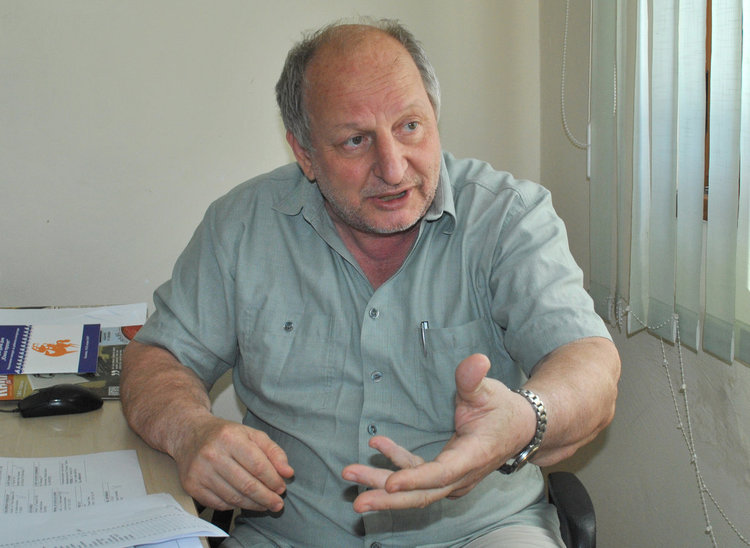 Шалапатов: Разследва се документна измама за парцела в двора на „Смирненски“