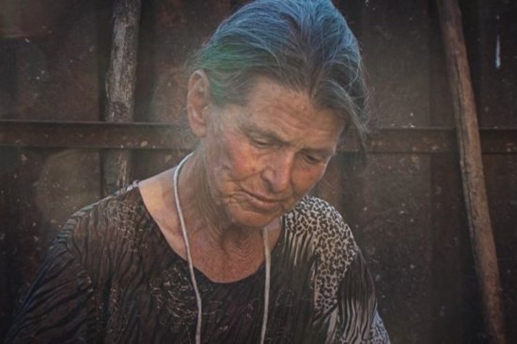 Баба Дора: Горда българка съм, няма да им се дам