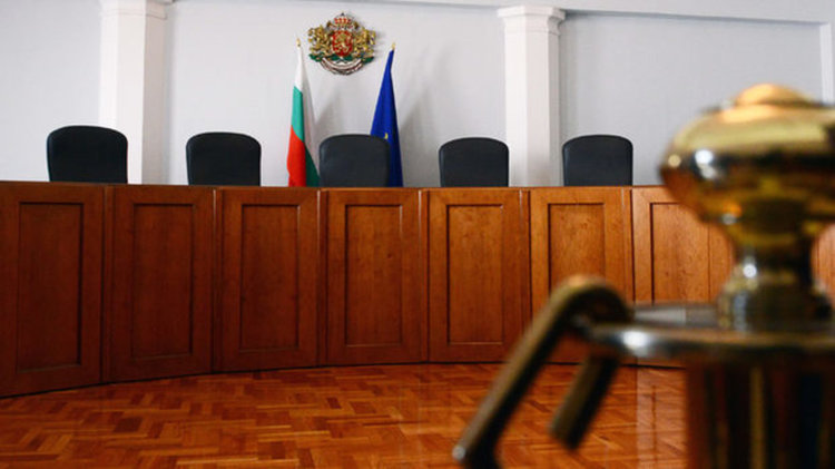  Как Конституционният съд се изгуби в превода на Истанбулската конвенция