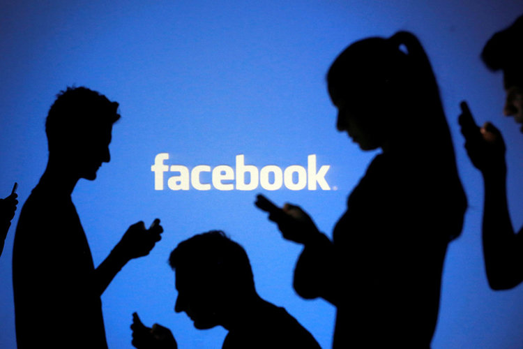 Facebook спря в цял свят за час и половина 