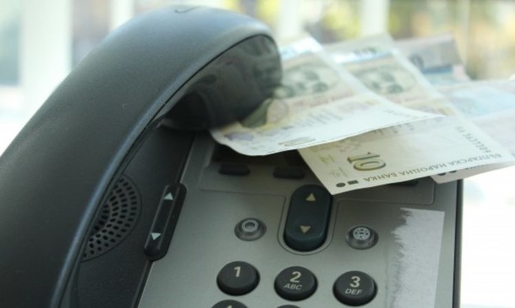 Мним полицай преметна старец с 3600 лева