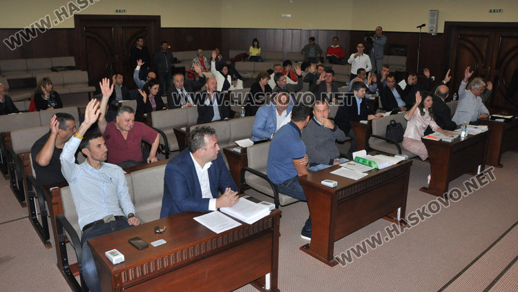 Прокуратурата и ОбС се събудиха: след 5 години отмениха постоянната такса за градина
