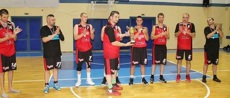 "Фаворит" Кърджали се завърна с победа от София