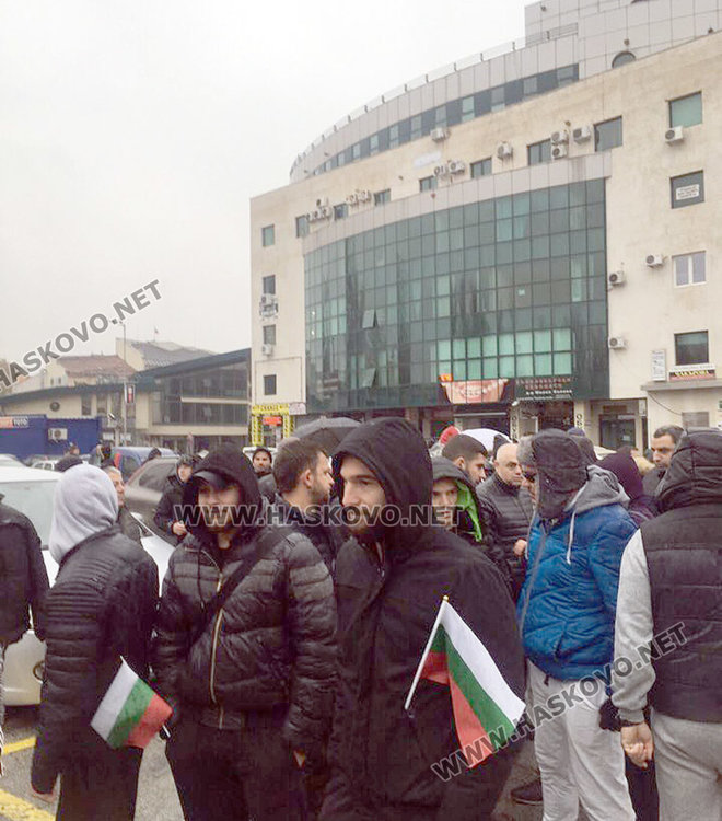 Протестно автошествие тръгна от Хасково към Димитровград за Свиленград 