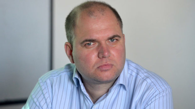 Идва нова криза, а България се занимава с глупости