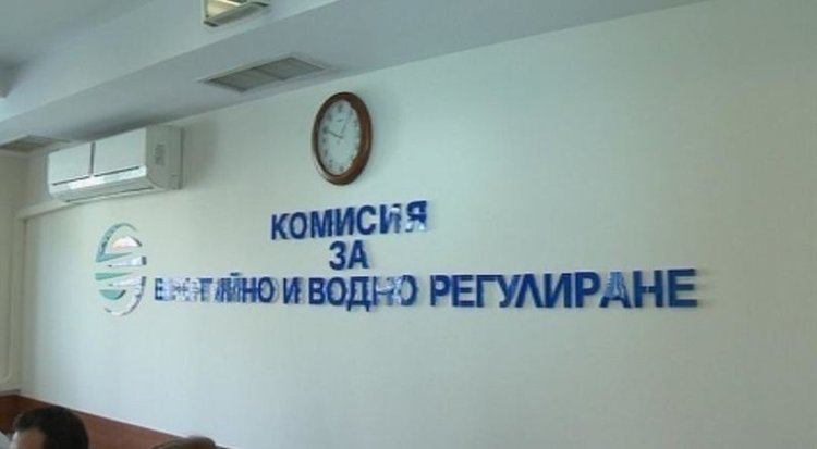 КЕВР решава с колко да поскъпнат водата и газът