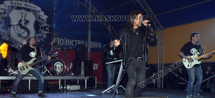 Хасковската банда „Джон Стийл“ с Руси Тенев подгряват Uriah Heep 