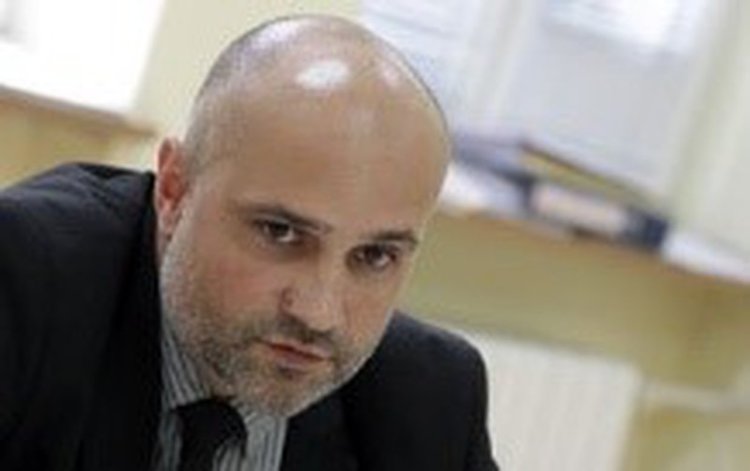 Ангелов от аферата „Ало, Банов съм” се заканвал на държавен служител?