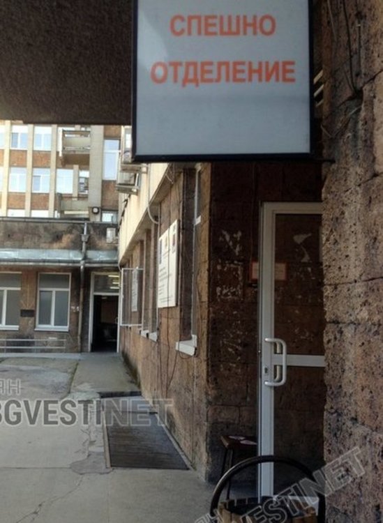 БМВ падна в 20-метрово дере на изхода на Смолян, 4-ма пострадали