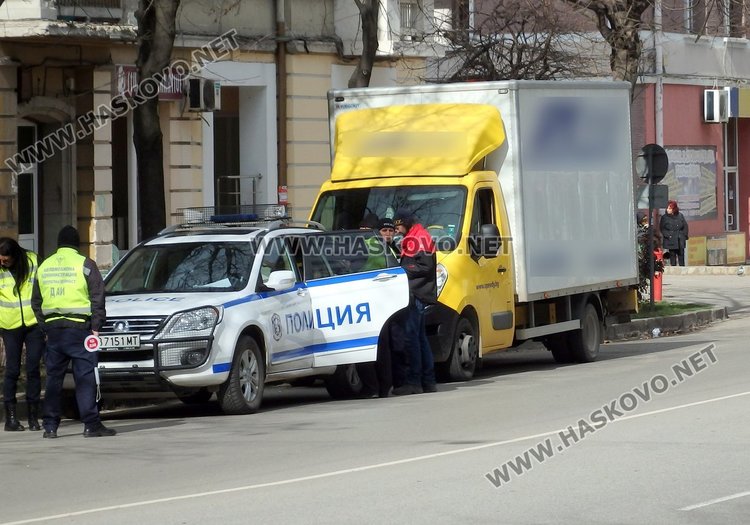Опитаха да подкупят димитровградски полицаи