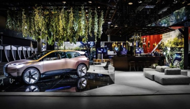 BMW с впечатляващ анонс на MWC 2019