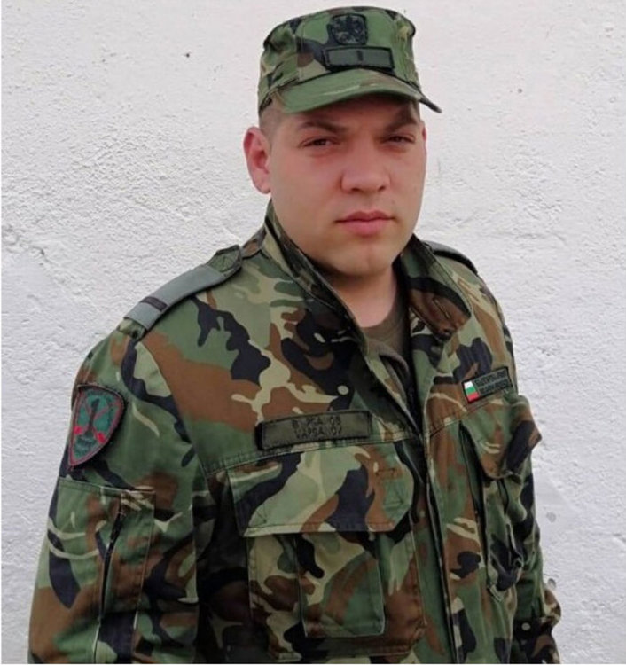 Военен от карловската бригада спаси дете
