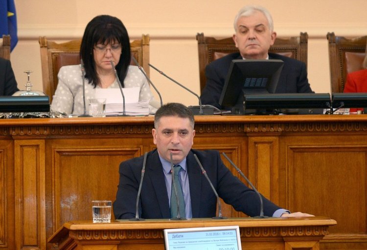 Димитровградчанин – юрист, бивш член на БСП и сегашен на ГЕРБ, ще става правосъден министър