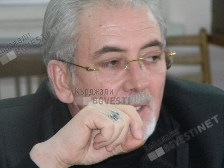 Окръжна прокуратура: Местан иска да напуска страната