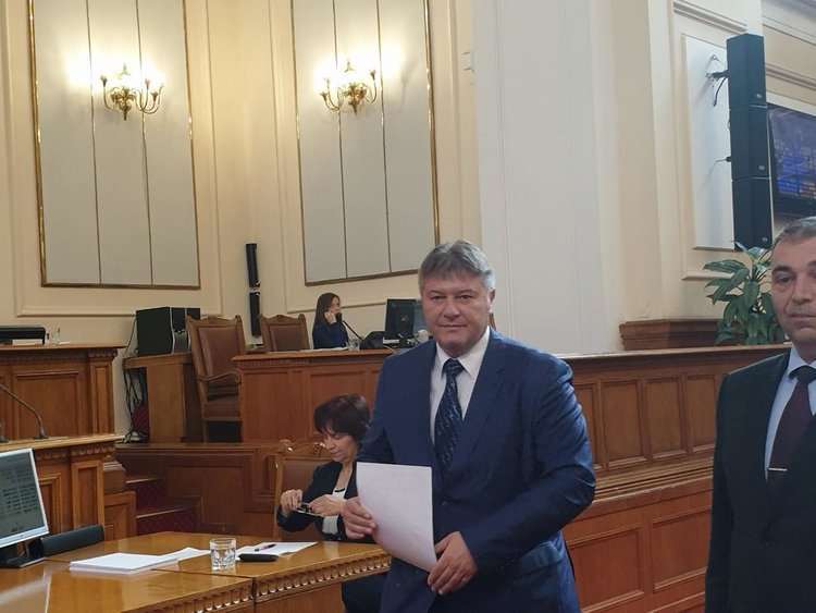 Митко Полихронов се закле като народен представител
