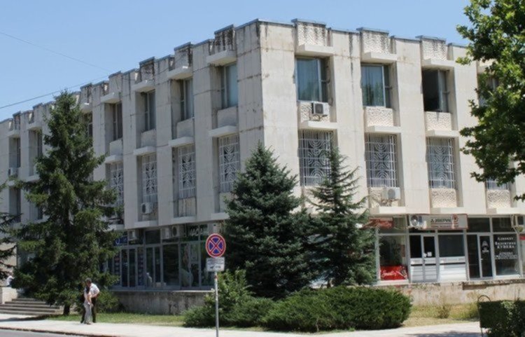 Автобусни шофьори и управители търси бюрото по труда в Димитровград