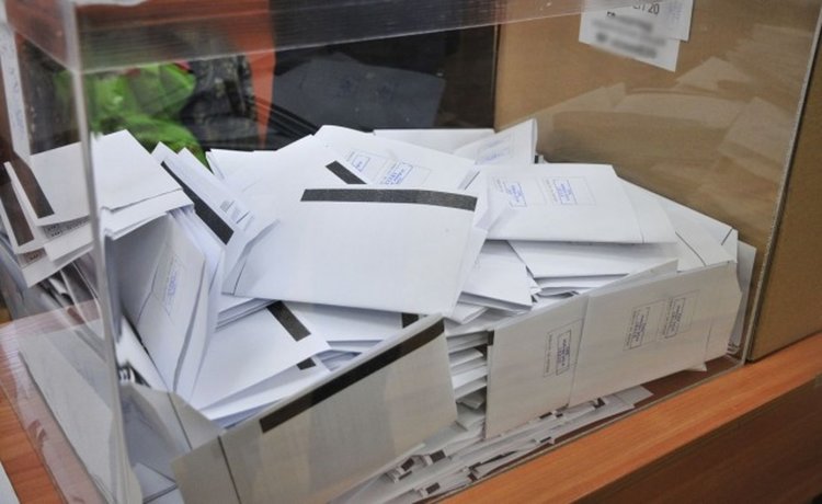 Всички големи партии купуват гласове, Валери Симеонов иска  "изборна полиция"