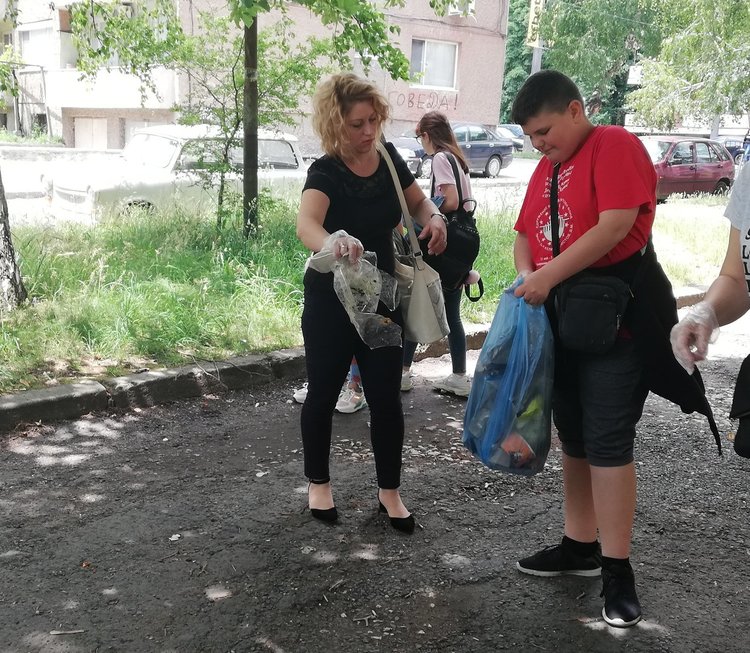Акция на йовковци в помощ на околната среда