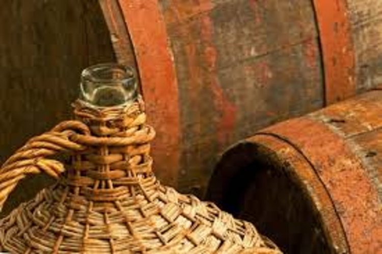 100 литра ракия задигнаха от мазе в Димитровград