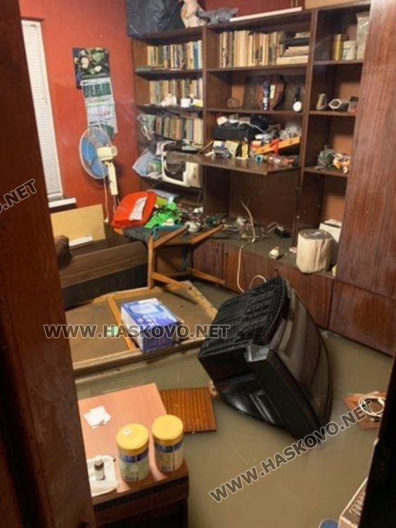 Таня Захариева и Антон Иванов нищят проблемите с наводненията в Хасково