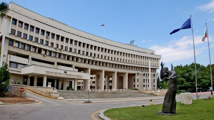 Външно определи като неприемливи изказванията на Дачич, превика сръбския посланик
