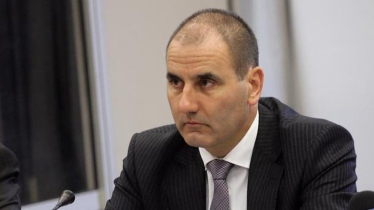 Цветанов освободен от постове, остава в ГЕРБ