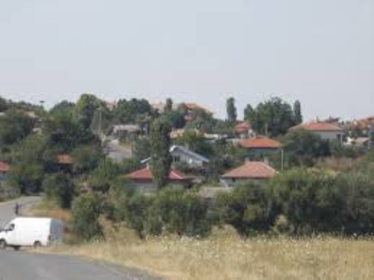 Задържаха двама,откраднали даренията от молитвен дом в Звиница