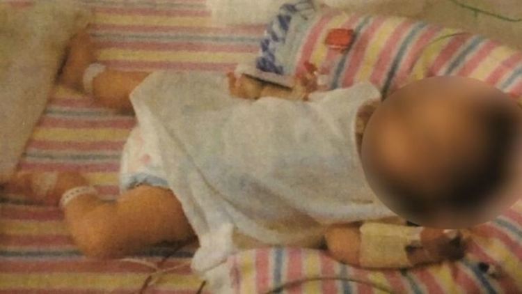 Австралия осъди родителите, държали бебето си на веганска диета