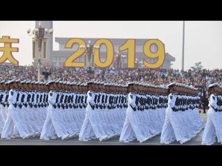 Грандиозен военен парад за 70-годишнината на Китайската народна република (видео)