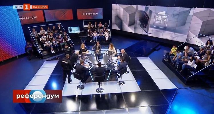 Изведоха принудително Волен Сидеров от студиото на "Референдум" по БНТ (видео)