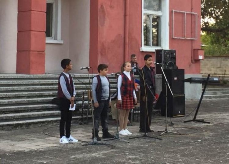 С тържество и празнично хоро отбелязаха 90 години читалище в Бяла река