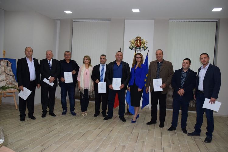Връчиха удостоверенията на избраните кметове и общински съветници
