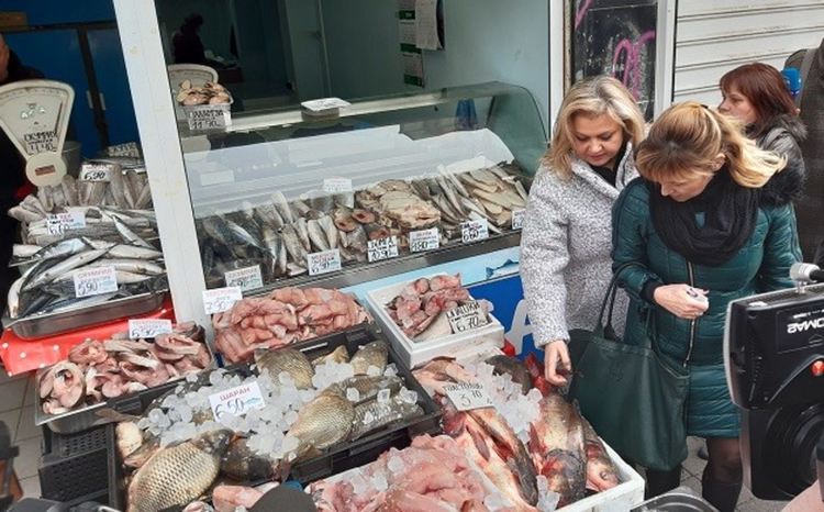Засилени проверки на предлаганата риба преди Никулден