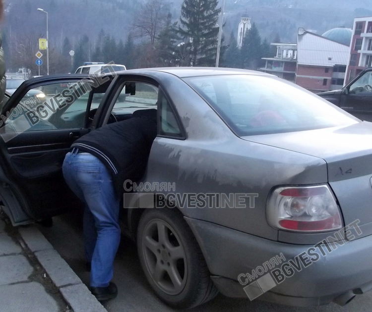 Спец полицейска проверка в областта вкара няколко души в ареста за наркотици