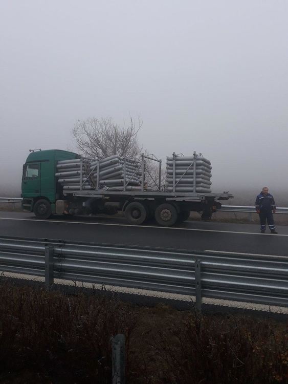 Камион с метан катастрофира на АМ "Тракия", движението в участъка е пренасочено