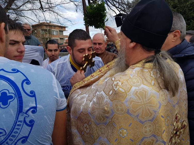 Захари Гавазов е спасителят на кръста тази година