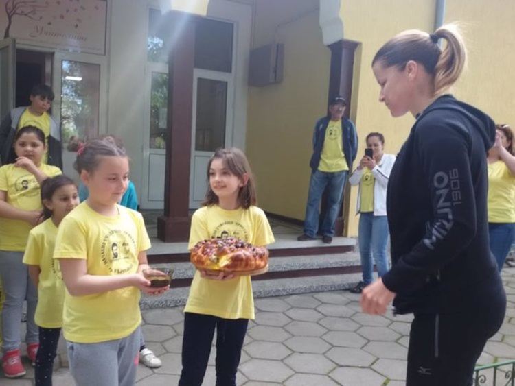 НУ "Христо Ботев" е отново сред финалистите на конкурса "Посланици на здравето"
