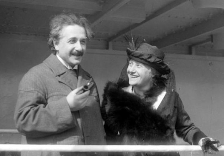 Ако си толкова умен, защо не си богат? Има ли връзка между IQ и богатството?
