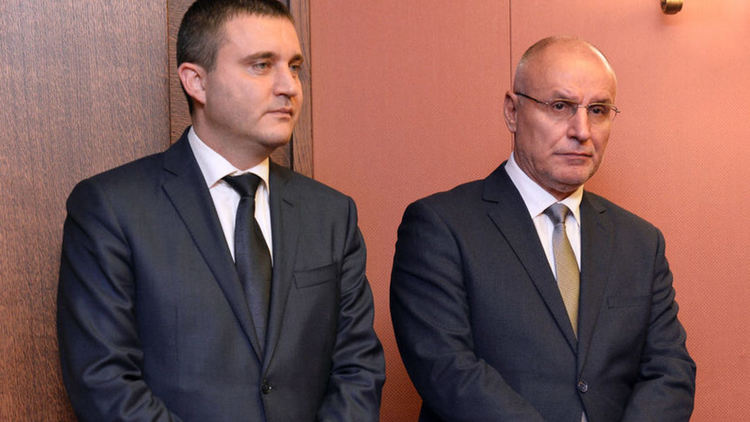 В отговор за безпокойство за курса лев - евро депутатите ще прецизират текст от закона