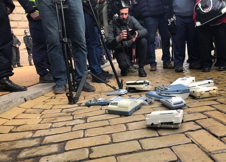 Протест на хотелиери и ресторантьори блокира центъра на София 