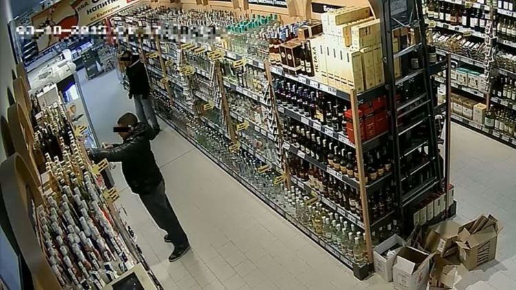 Крадците на марков алкохол в Кърджали се оказаха цяла бригада, отлежават на сянка в ареста