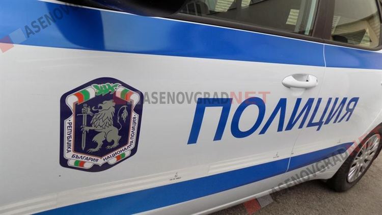 Сигнал: Деца не спират да се събират в двора на асеновградско училище