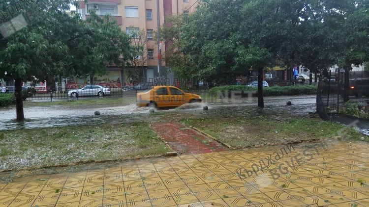 Облачно с краткотрайни превалявания от дъжд в Кърджали