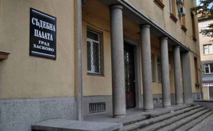 Двама в Хасково нарушили карантината в неделя
