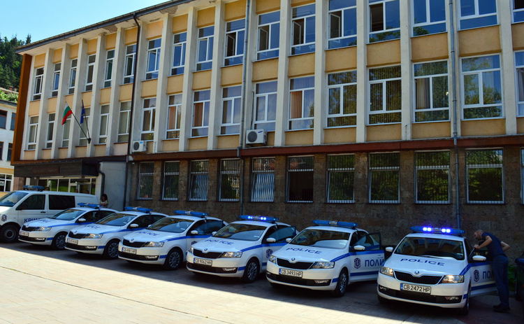 Закопчаха смолянчанин ограбил 8 автомобила за нощ, повечето били отключени