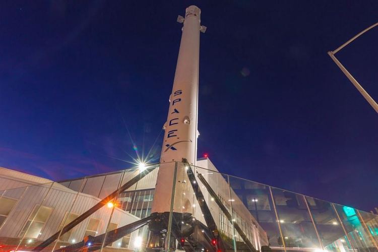  Прототипна ракета на SpaceX експлодира по време на изпитания
