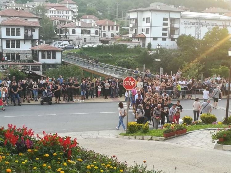 В Златоград излизат на мълчалив протест-бдение срещу присъдата за смъртта на 12-годишно дете
